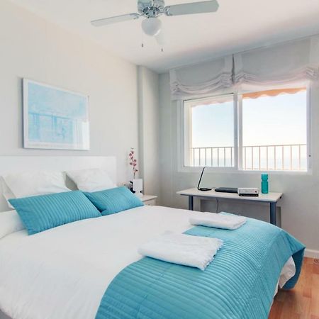Apartamento Playa Victoria Кадис Екстериор снимка