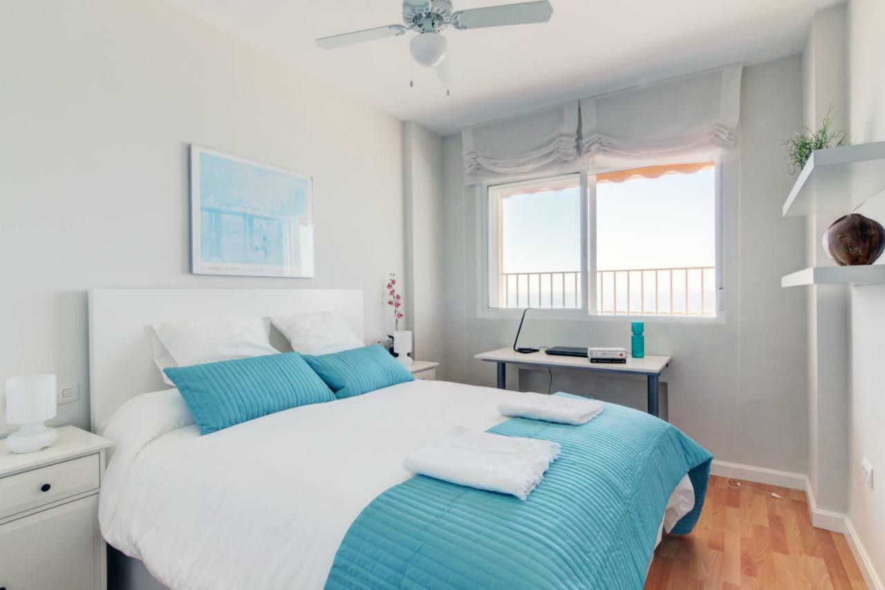 Apartamento Playa Victoria Кадис Екстериор снимка