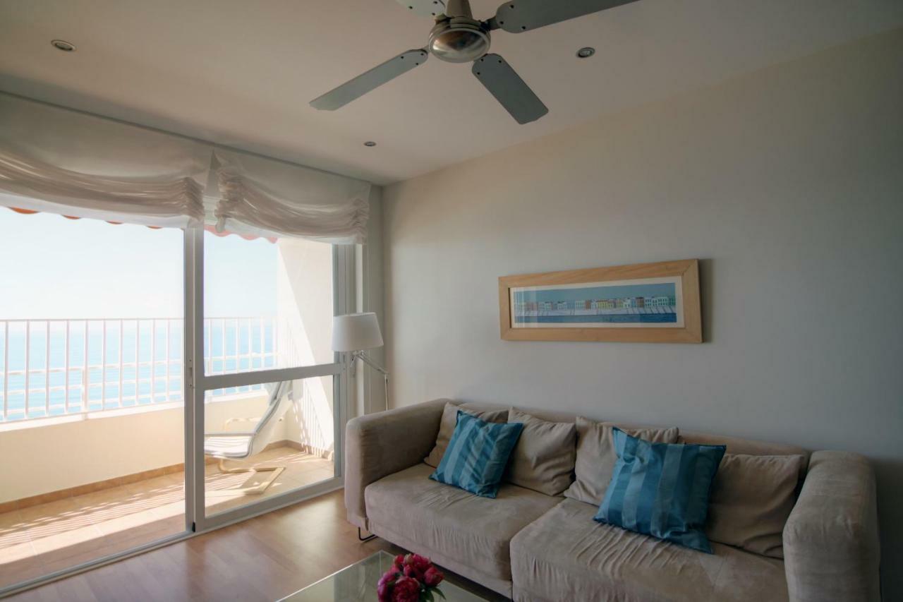Apartamento Playa Victoria Кадис Екстериор снимка